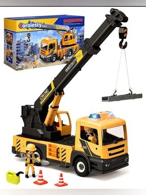 Large Crane Truck Toy with Extendable Crane Arm, Lights & Siren Sounds